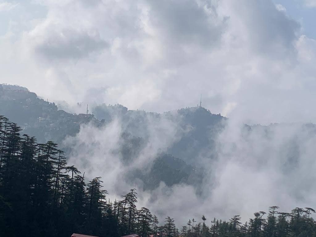 Misty Mountain Clouds & Ridges